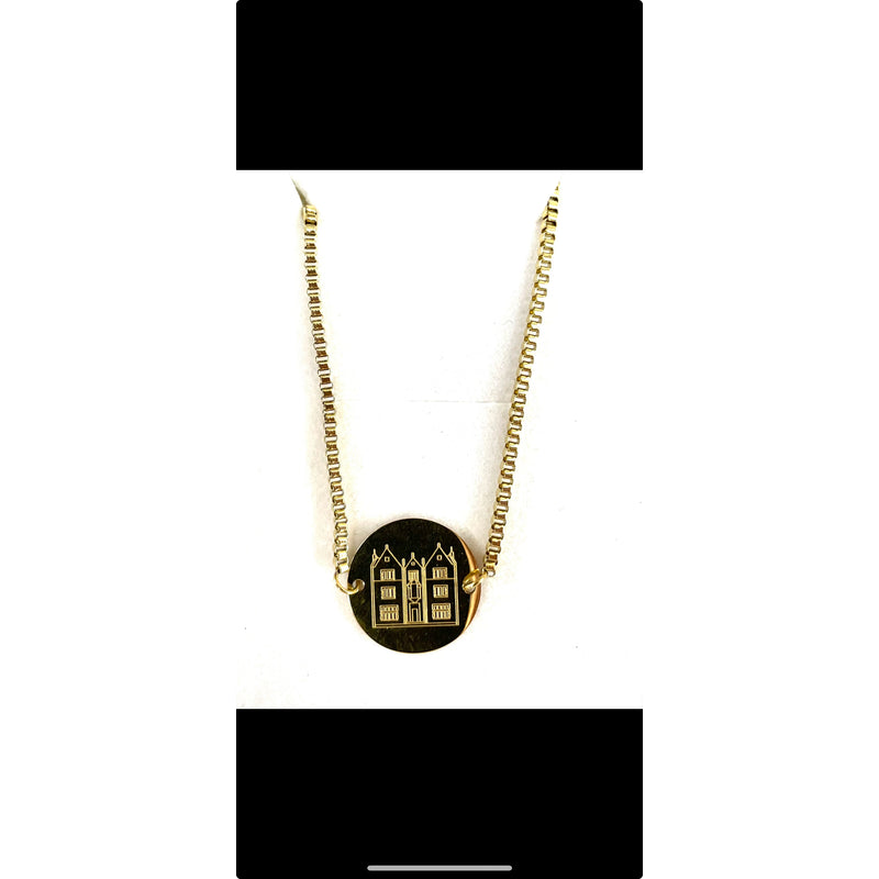 770 bracelet. Gold color