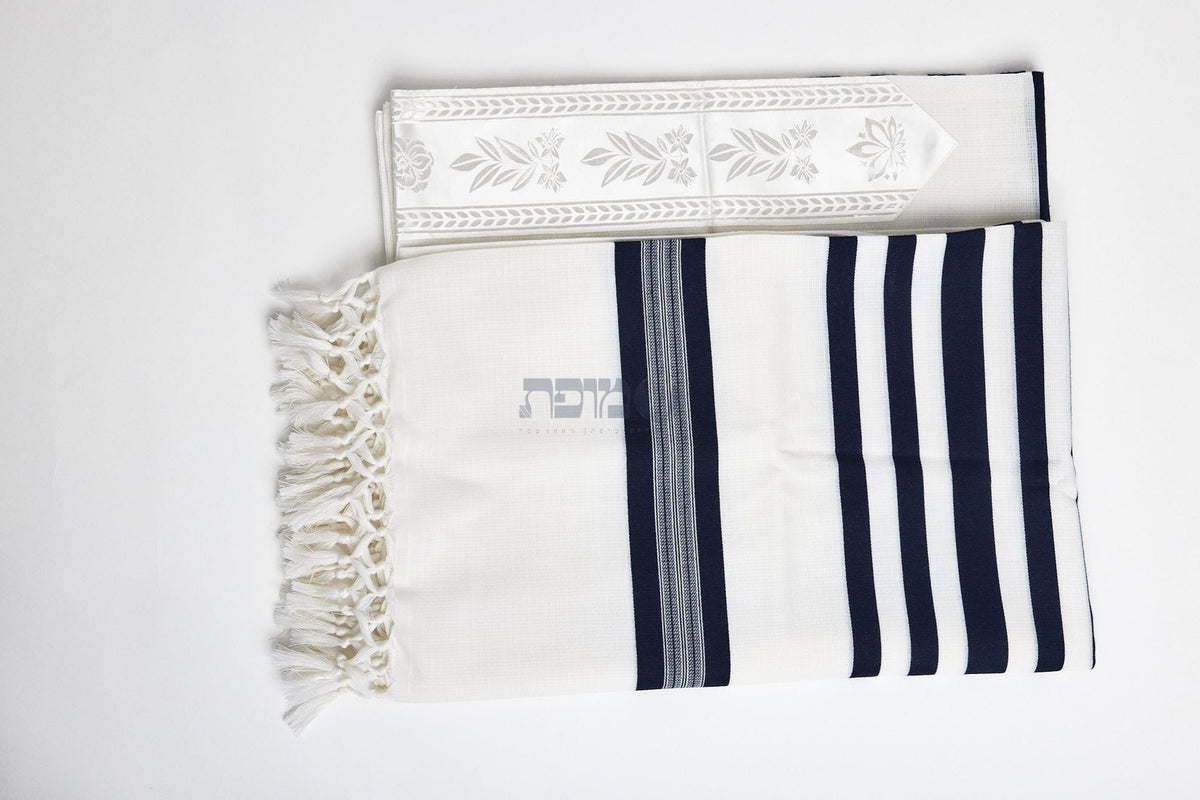 Musaf Wool Tallis - Blue, Size 55